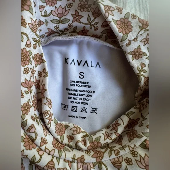 Kavala floral surf 3 piece set long sleeve tops and short bottoms - Picture 6 of 6